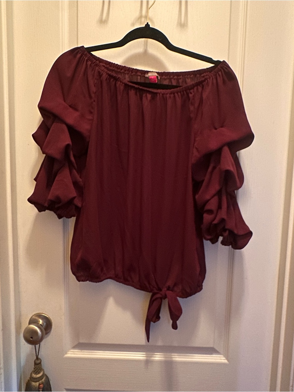 Vince Camuto Burgundy Off-Shoulder Ruffle Sleeve Tie-Front Blouse